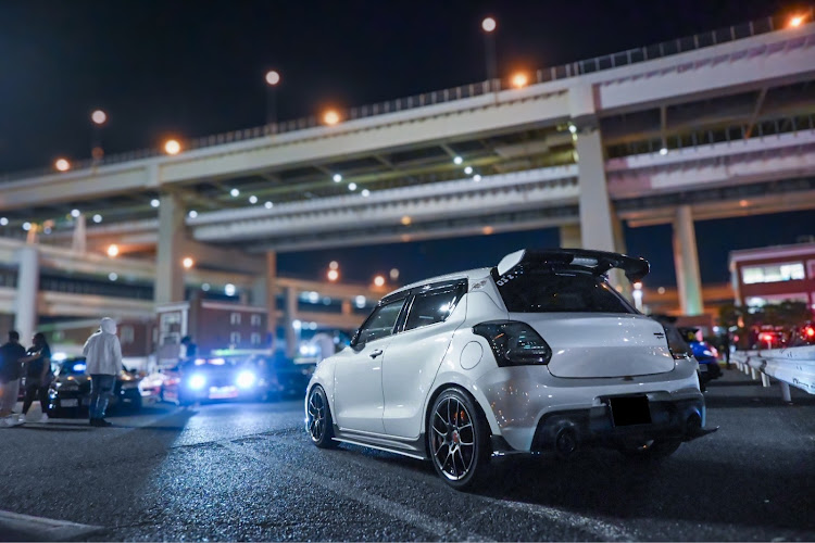 スイフトスポーツのZC33S・アドバンレーシングGT BEYOND・サーキット狼ミュージアムMT・大黒PA・仙人画廊撮影会に関するカスタム事例の投稿画像14枚目