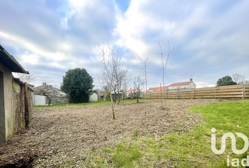  Vente Terrain à bâtir - 817m² à Corcoué-sur-Logne (44650) 