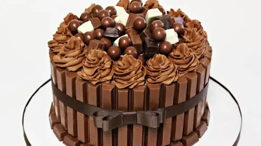 Chocolate Ball And Gems And KitKat Cake