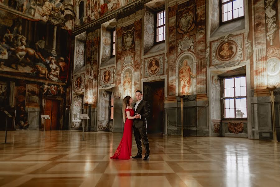 Fotografo di matrimoni Lizzie Wasilewska (elizabethmw). Foto del 4 luglio 2023