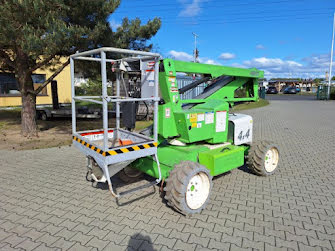 Photo de NIFTYLIFT HR12D 4X4