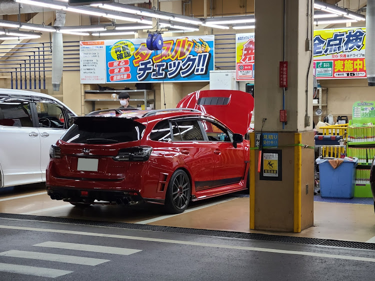 レヴォーグの一眼レフ撮影・赤はいいぞ・二条城・伏見稲荷大社・神戸に関するカスタム事例の投稿画像14枚目