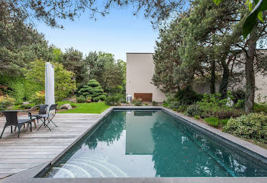 Maison avec jardin et terrasse 1