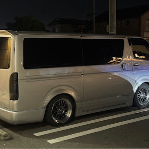 ハイエースバン KDH206V