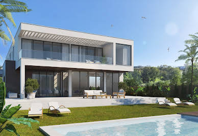 Villa with pool and garden 7