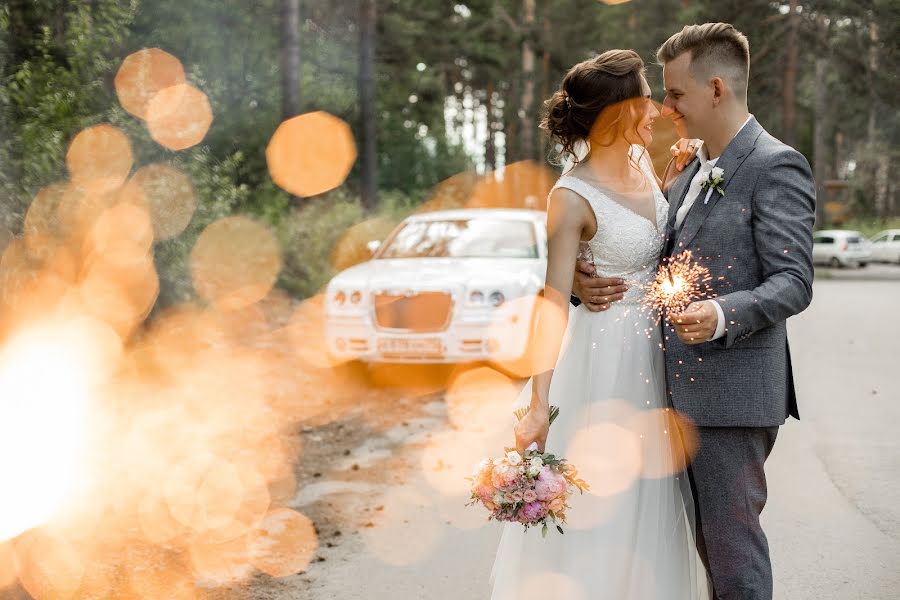 Jurufoto perkahwinan Tatyana Porozova (tatyanaporozova). Foto pada 19 Julai 2019