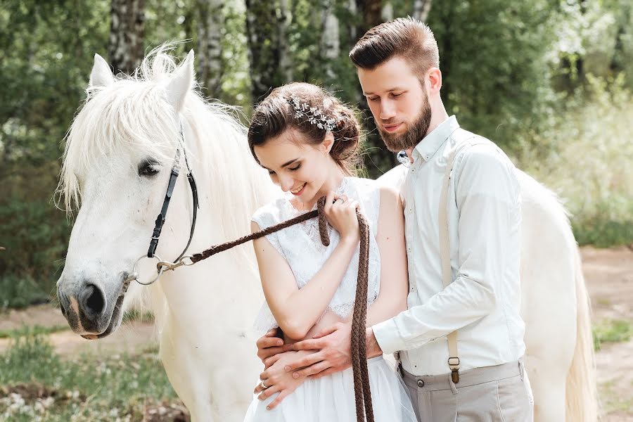 Wedding photographer Lyudmila Tolina (milatolina). Photo of 23 May 2017