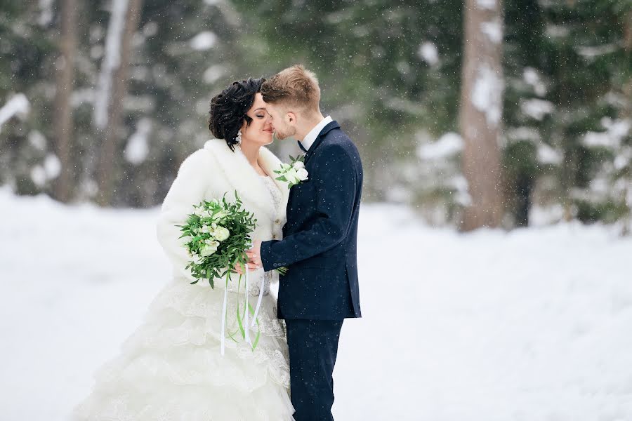 Jurufoto perkahwinan Mikhail Caruk (tsarukmikhail). Foto pada 20 Februari 2018