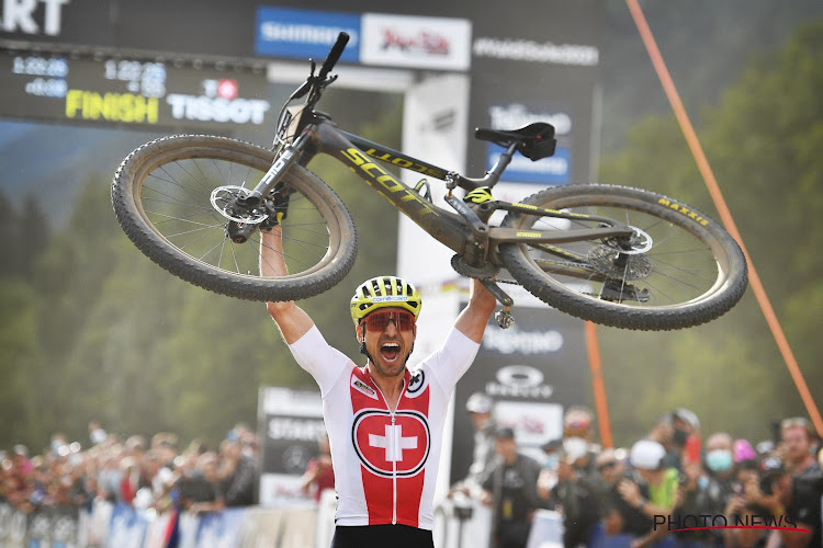 Nino Schurter kroont zich voor de 10e (!) keer tot wereldkampioen mountainbike