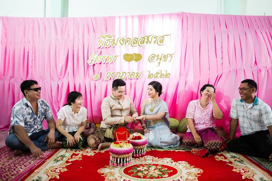 Fotógrafo de casamento Tawan Khansirimongkol (tawan). Foto de 8 de setembro 2020