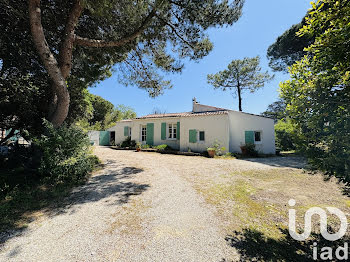 maison à Les Portes-en-Ré (17)