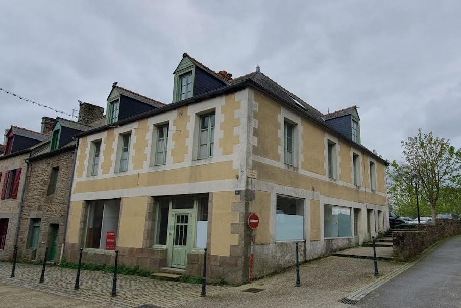 Vente maison  204 m² à Bazouges-la-Pérouse (35560), 199 000 €