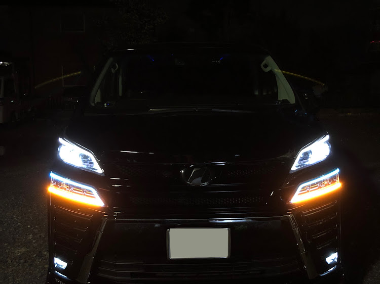 ヴェルファイアのKUHL・ウインカーポジション・ウインカーデイライト・ユアーズ・車検対応に関するカスタム事例の投稿画像5枚目