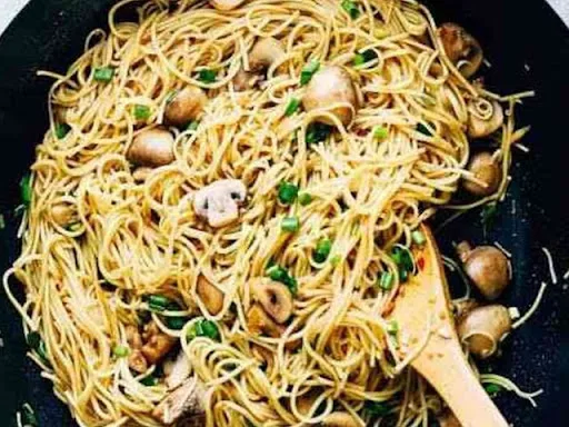 Veg Mushroom Noodles