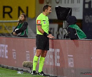 Wow! Zeer bizarre fase aan Gaverbeek: goal Anderlecht afgekeurd, maar ze krijgen wel penalty in de plaats (en geen rood voor Derijck)