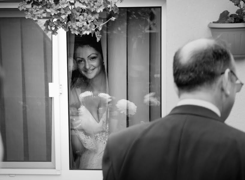 Wedding photographer Claudiu Arici (claudiuarici). Photo of 11 October 2014