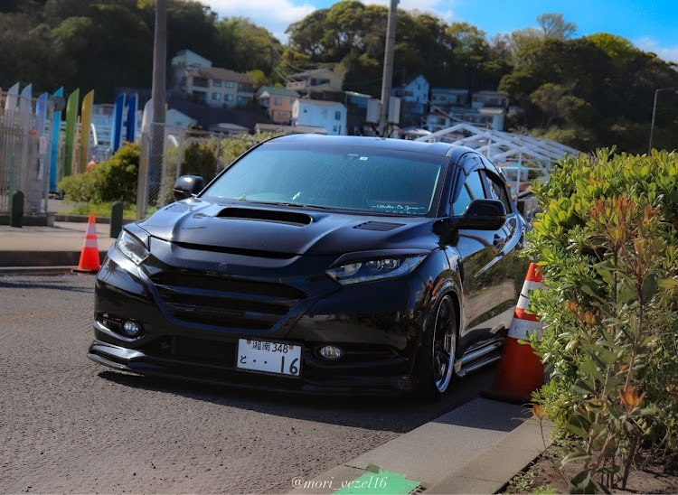 ヴェゼルの車高短suv・TM工房・professor・SSR・一眼に関するカスタム事例の投稿画像3枚目