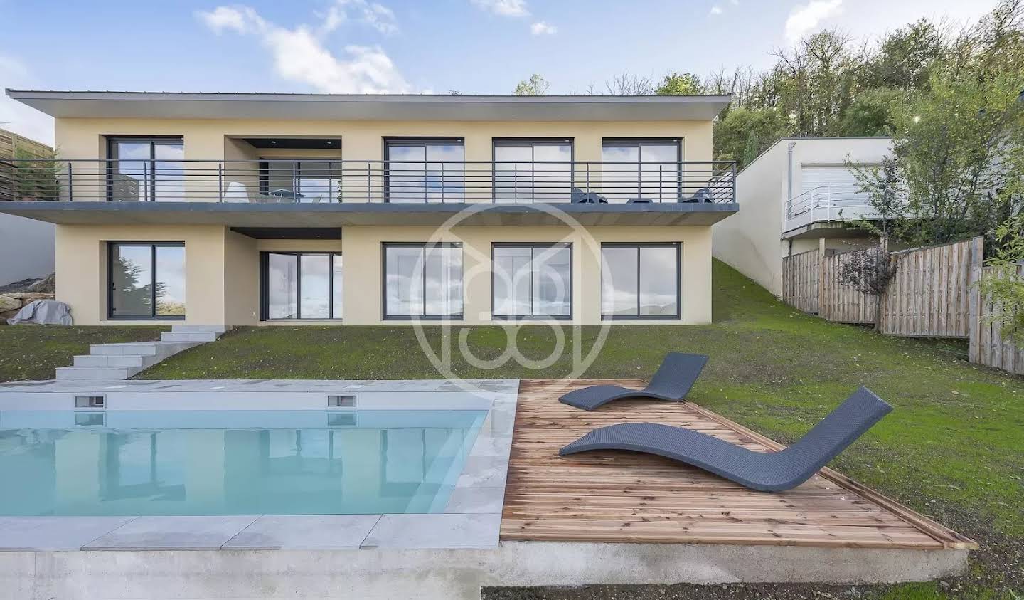 Maison avec piscine et terrasse Royat