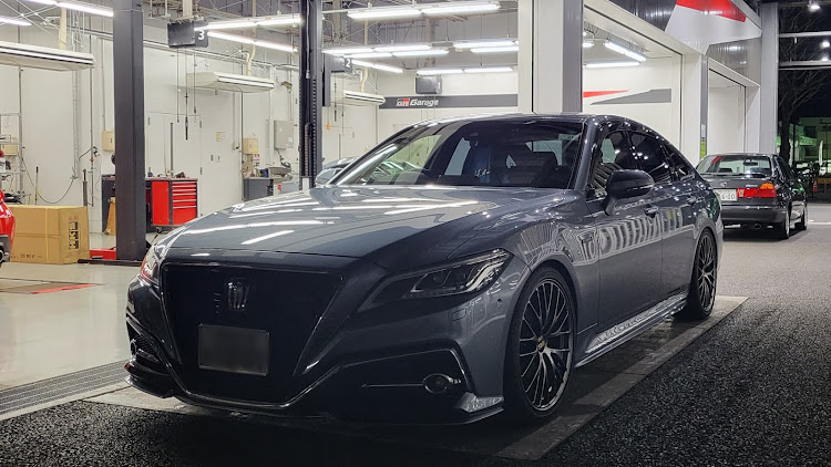 クラウンセダンの車検・22クラウン・220クラウン・クラウンRS・GR garageに関するカスタム事例の投稿画像2枚目