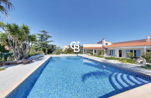 Villa with pool 5