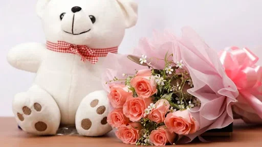 10 Rose Bunch With 1 Teddy Bear