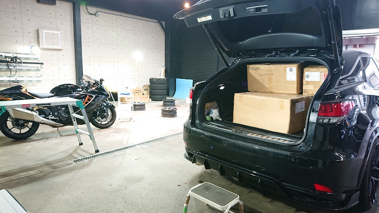 RXのT&T FORGED・リボルトプロ・エクストリーム・アーティシャン スピリッツ・マットブラック エンブレムに関するカスタム事例の投稿画像1枚目