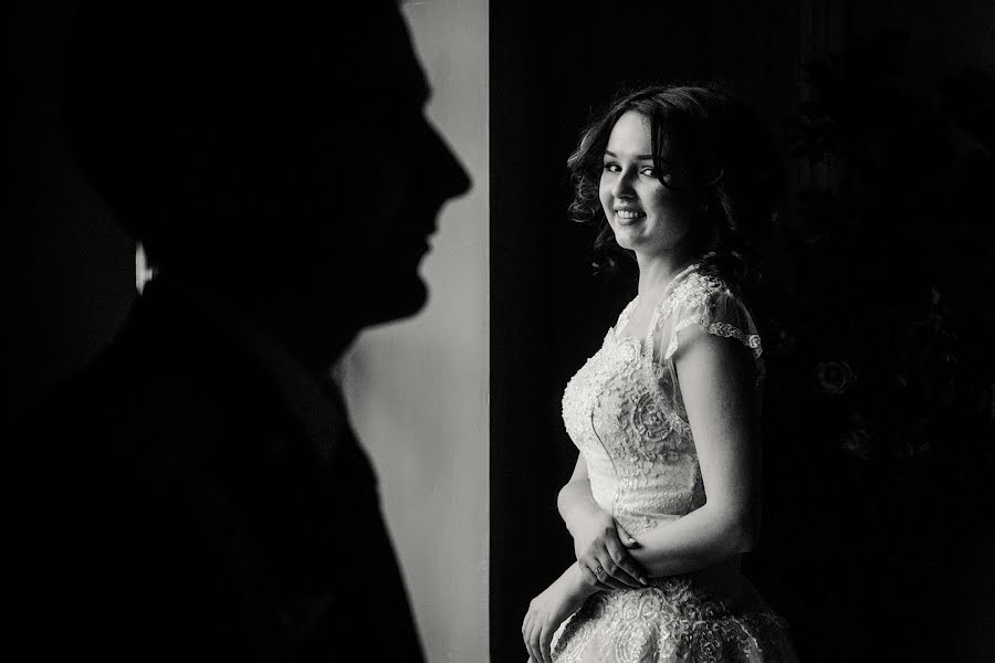 Wedding photographer Kseniya Kazanceva (ksuspb). Photo of 31 October 2017