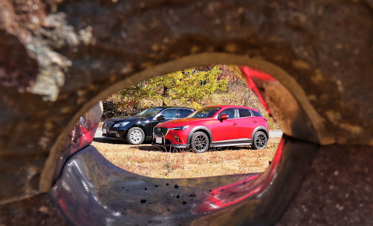 CX-3の過去写真・残念な写真展・今日は大人しくヒッキー🏠・明日スタッドレスに履き替えます✋・紅葉見に行こうように関するカスタム事例の投稿画像7枚目