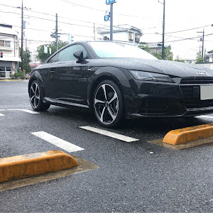 TT クーペ
