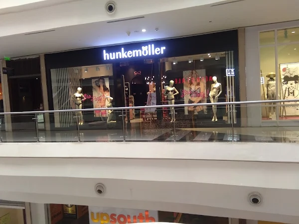 Hunkemoller photo 