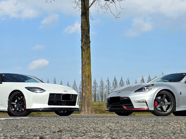 フェアレディZのグリル大百科・プチオフ会に関するカスタム事例の投稿画像1枚目