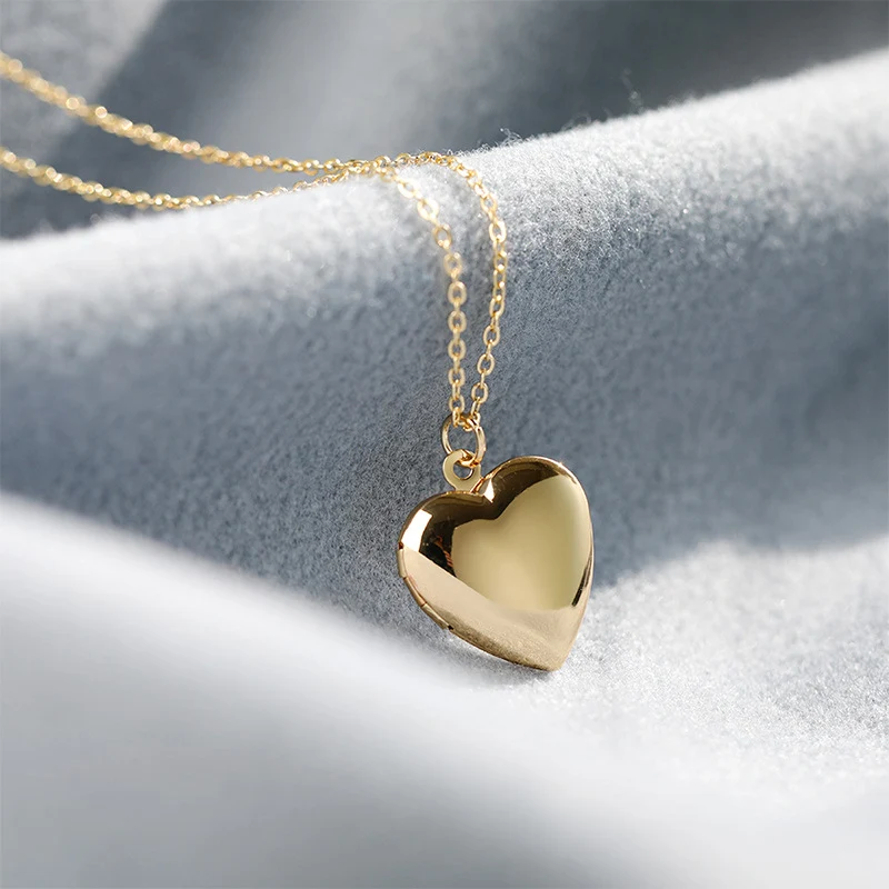 Title 6, Fashion Simple Glanzende Liefde Fotodoos Kettin...