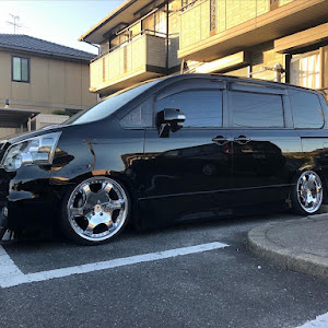 ノア ZRR70W