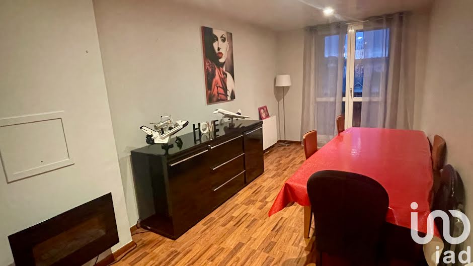 Vente appartement 5 pièces 150 m² à Creil (60100), 199 000 €