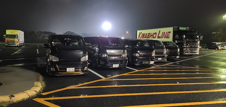 ハイエースバンのいつもイイね＆コメントありがとうございます😆・魁レーシングfamily・最高な仲間に感謝✨・KG-STYLE・魁レーシングに関するカスタム事例の投稿画像2枚目