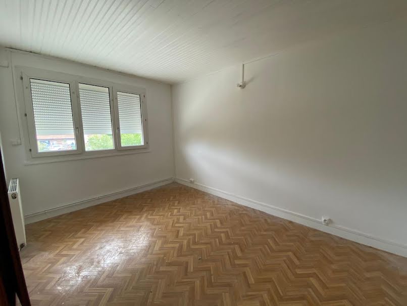 Location  maison 4 pièces 98 m² à Douvrin (62138), 850 €