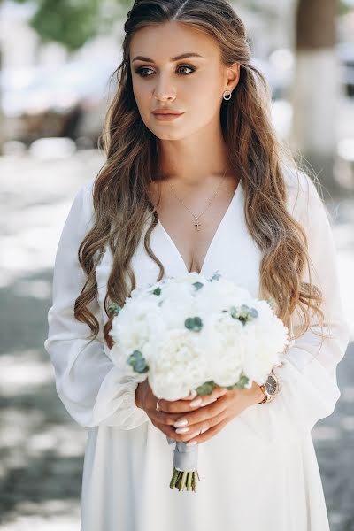 Fotógrafo de casamento Elizaveta Artemeva (liza1208). Foto de 14 de agosto 2020