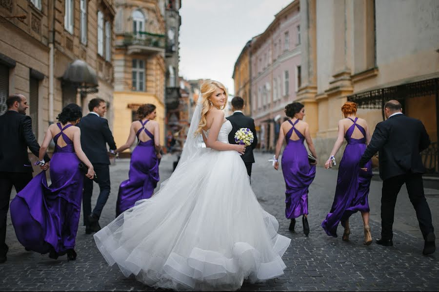 Fotógrafo de casamento Dmytro Sobokar (sobokar). Foto de 2 de abril 2016