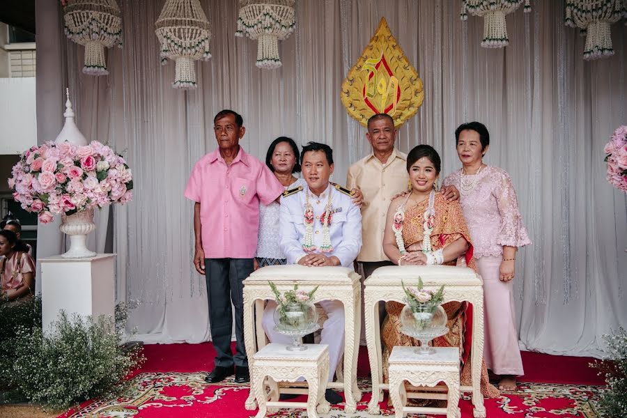 Wedding photographer Tawatchai Prickthong (menakorn26mju). Photo of 8 September 2020