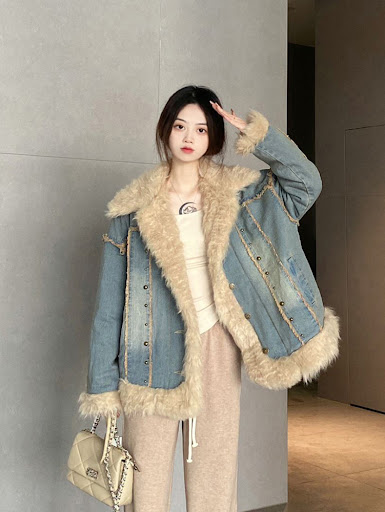 Title 7, Womens Winter Denim Fur Collar Coat, Hong Kong...