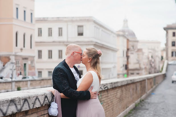 Fotografo di matrimoni Olga Angelucci (olgangelucci). Foto del 21 febbraio 2022