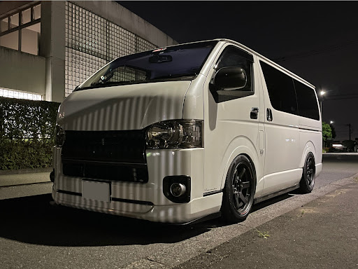 ハイエースバンの#レイズホイール・TE37SB・オーバーフェンダー