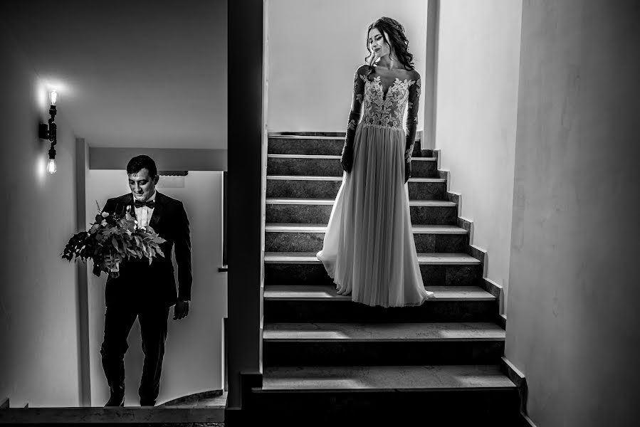 Fotógrafo de casamento Marius Balan (fotoemotii). Foto de 21 de setembro 2021