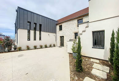 Maison avec terrasse 1