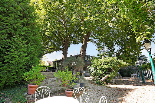 Propriété avec jardin 1