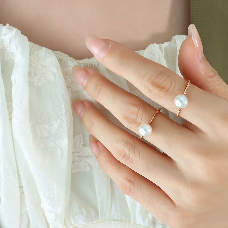 Temperament kleine rozenring met parel een stijlvolle ring die je look verbetert. Perfect voor dagelijks gebruik of speciale gelegenheden.