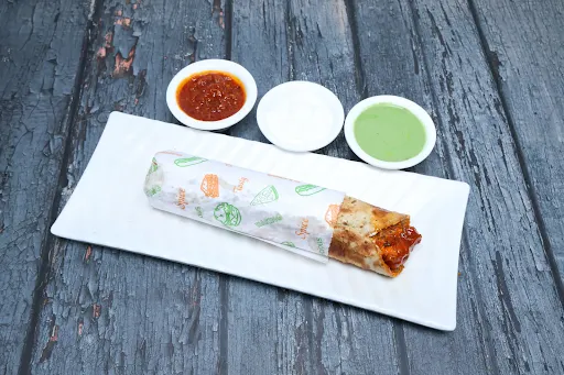 Achari Paneer Roll