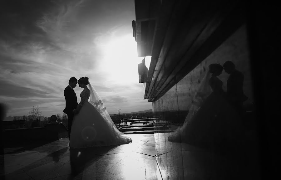 Fotografo di matrimoni Sulaymon Mukhamedzhanov (sulol). Foto del 4 maggio 2017