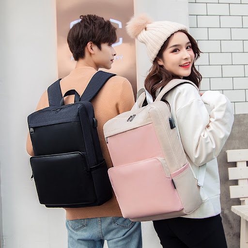 Title 3, 14 Inch 13.3 Valentines Day Couple Backpack Sc...