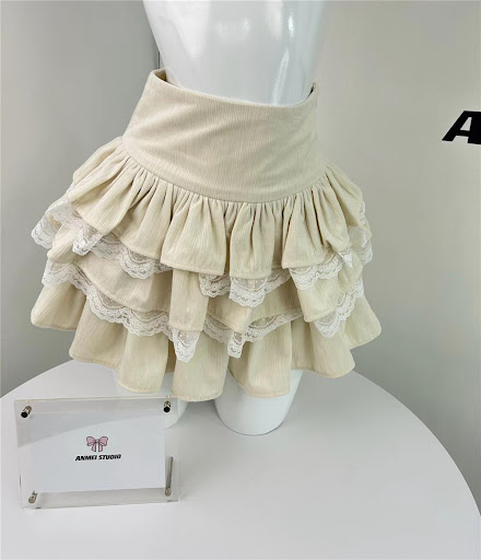 Title 7, Womens Lace White Cake Skirt, High Waisted. Cr...